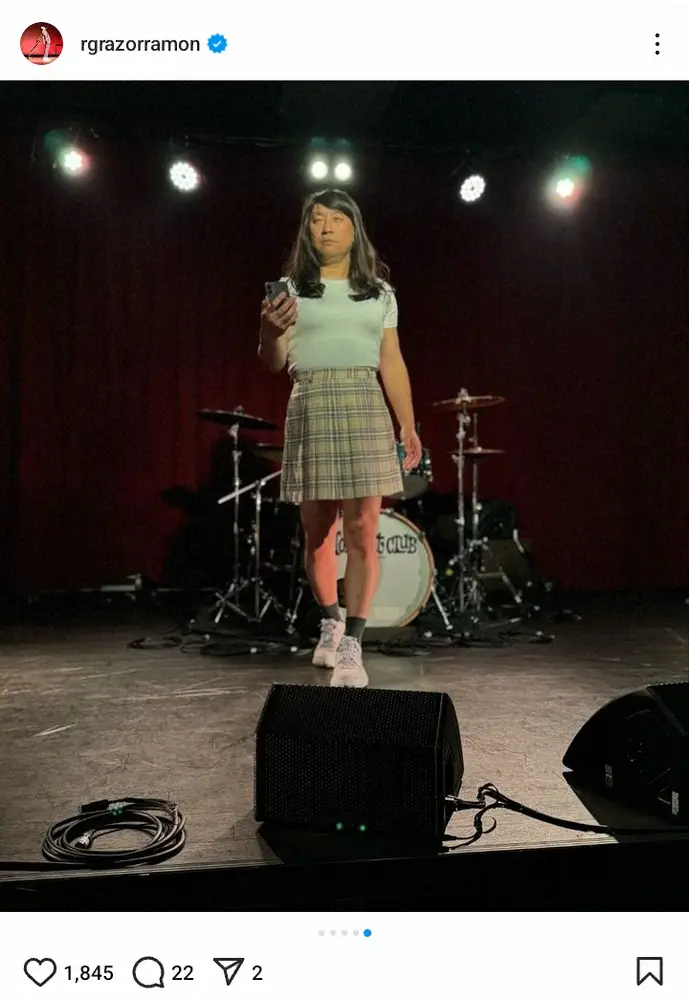 【画像・写真】レイザーラモンRG　ピタT×ミニスカの最新モノマネにファン困惑「怒られるやつ」「美脚ですね」