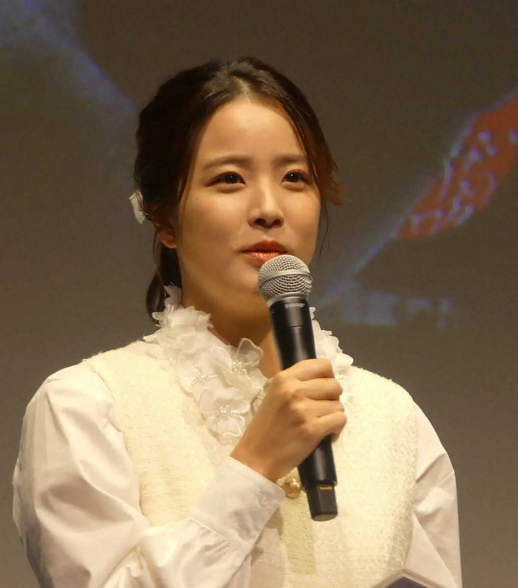 【画像・写真】久代萌美アナ　第1子出産後初の公の場　縦型動画配信サービスに興味津々「子育ての間にも見れる」