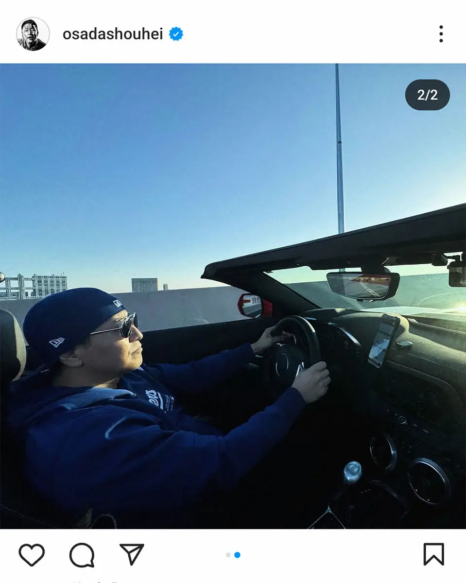 【画像・写真】チョコプラ長田「ショウヘイ」つながり？57センチの肩幅目立つショット＆愛車のオープンカー運転姿披露