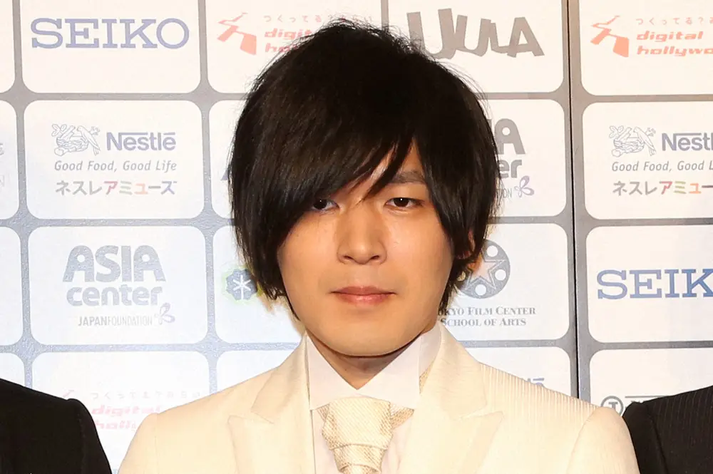 【画像・写真】人気バンド脱退のギタリスト謝罪　素行不良で活動休止から1年…YouTube開設「申し訳ございません」