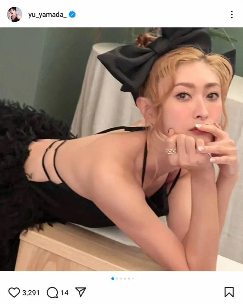 【画像・写真】4児の母で40歳の山田優　大胆背中全開の肌見せドレス姿にファン仰天「ヤバい」「可愛いすぎ」