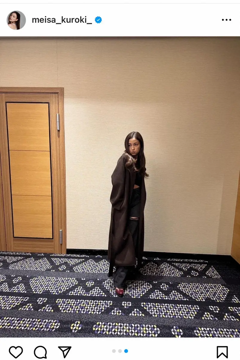 【画像・写真】黒木メイサ　お腹チラ見せの秋コーデ披露　クール系からお茶目な表情まで…ファン大興奮「疲れ吹っ飛んだ」