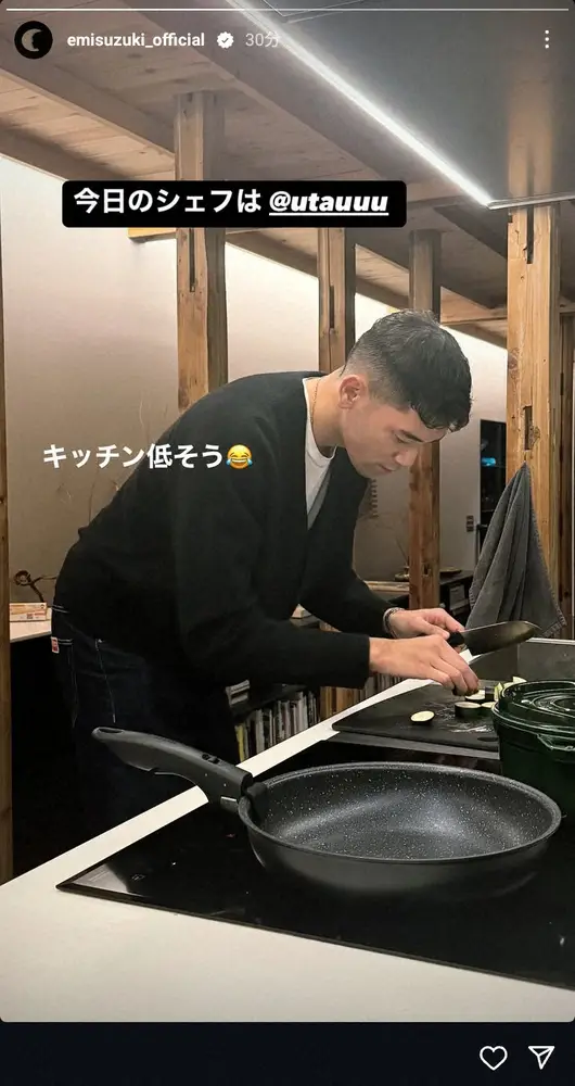 【画像・写真】鈴木えみ「キッチン低そう」料理上手な身長190センチ・人気モデルの包丁さばき公開「今日のシェフ」