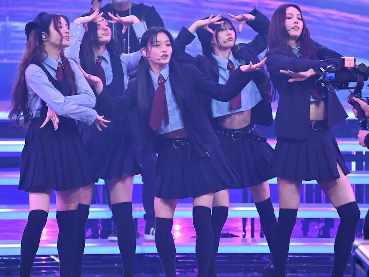 【画像・写真】「ILLIT」IROHA　尊敬するTWICEとの初対面に大喜び　紅白リハーサル