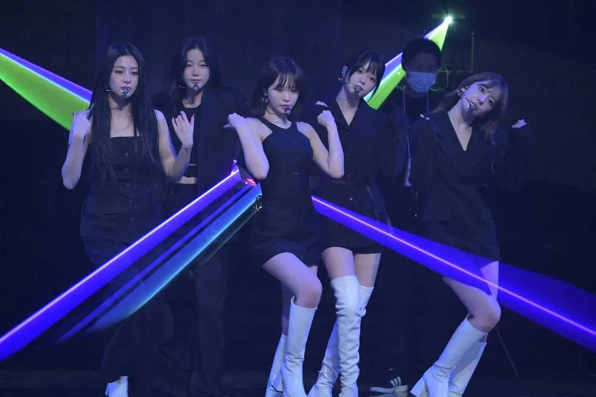 【画像・写真】「LE　SSERAFIM」　待望5人での年越し「みんなでジャンプしたい」　紅白リハーサル