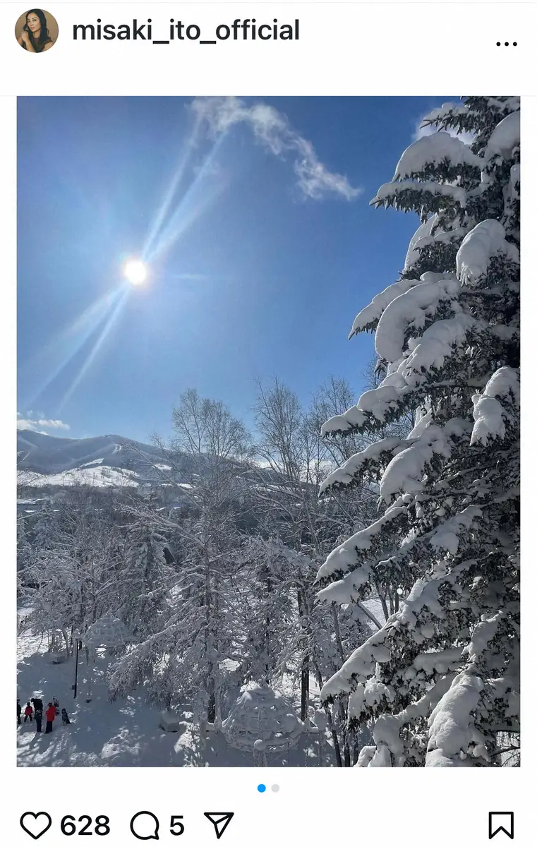 【画像・写真】47歳・伊東美咲　移住先シンガポールから新年のあいさつ「日本への帰国の機会も増えますので」