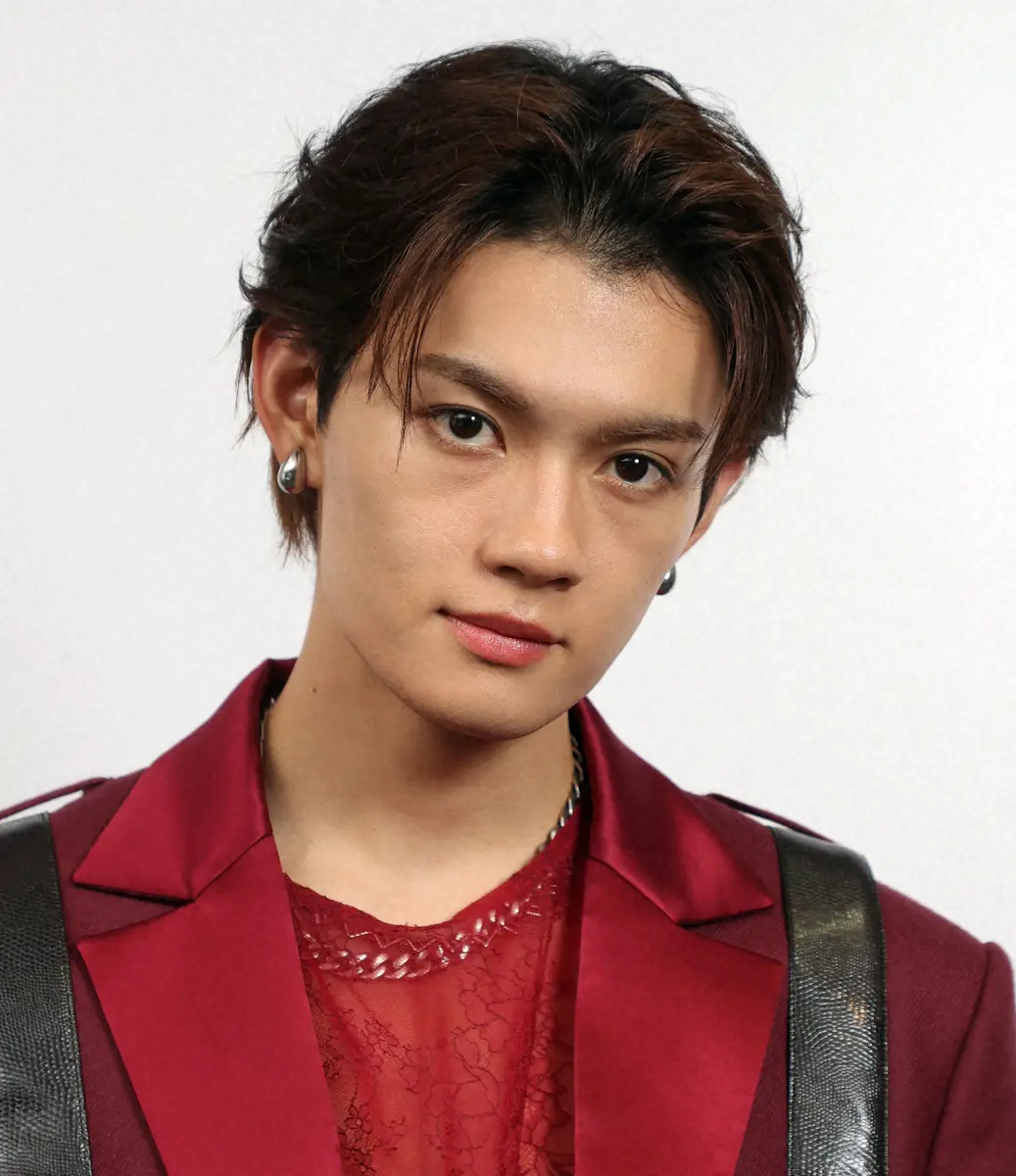 【画像・写真】佐野勇斗　橋本環奈と“結婚報告ショット”にフォロワー歓喜「末永くお幸せにね！！」「一瞬がち結婚かと」