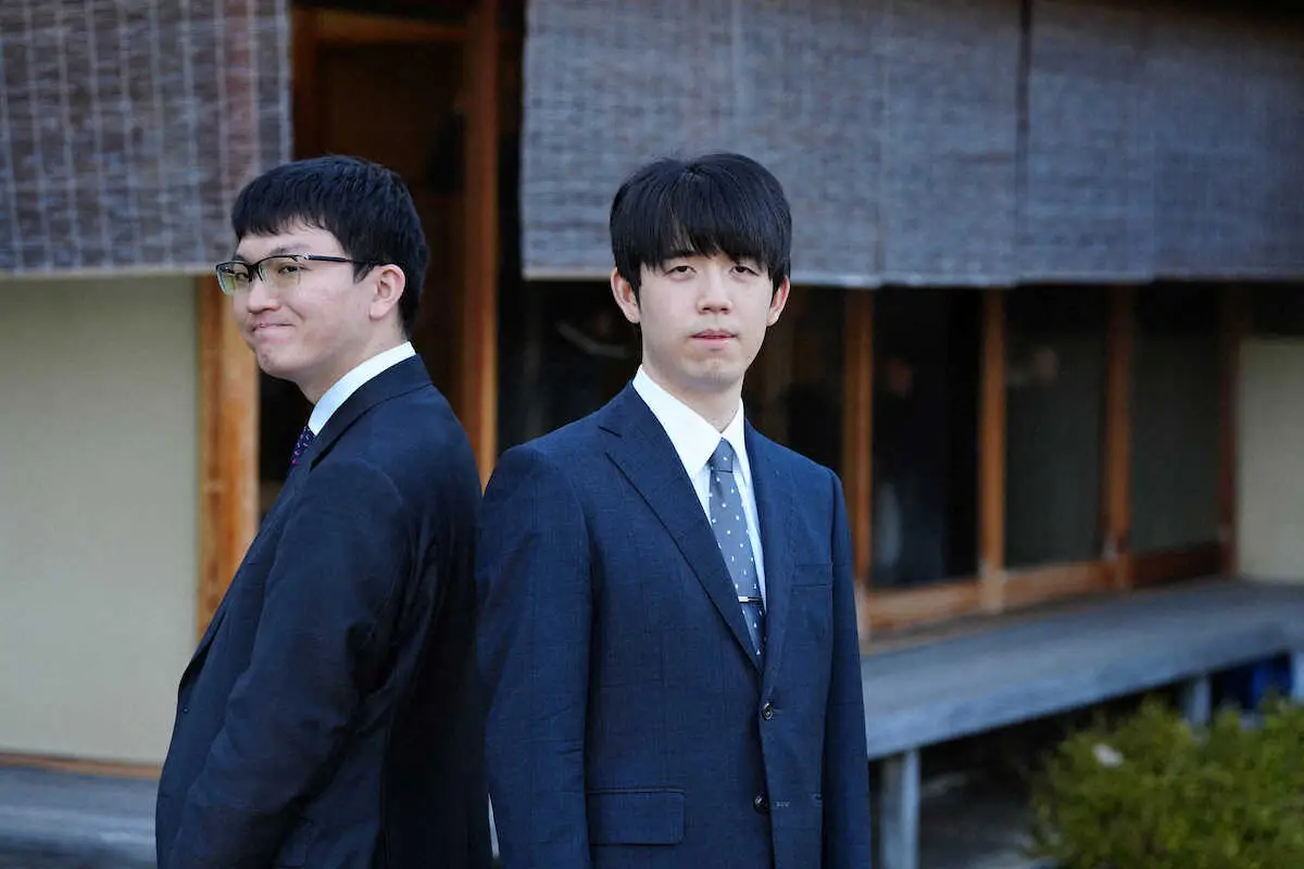 【画像・写真】藤井王将と永瀬九段　王将戦第1局対局場検分＆「掛川こども王将戦」視察