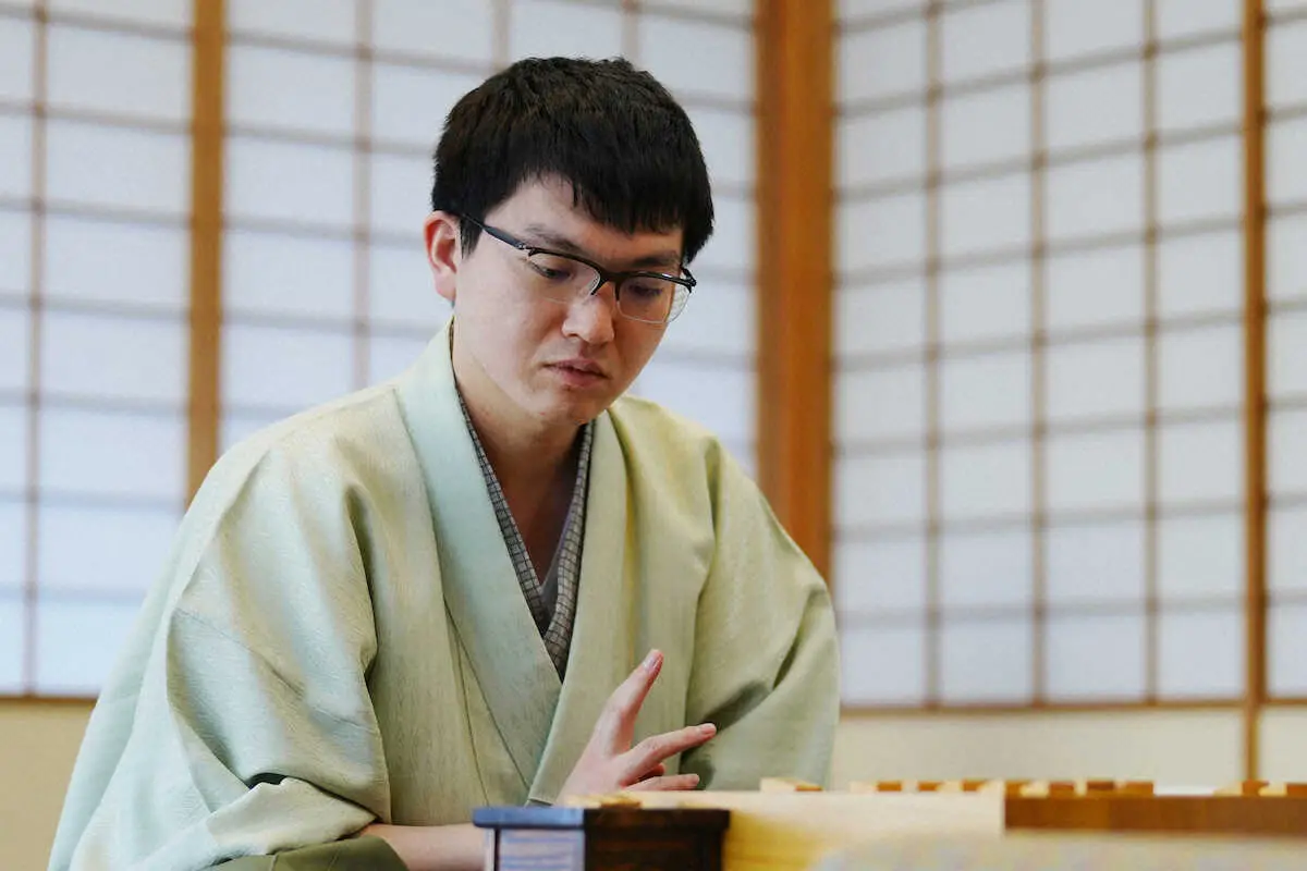 【画像・写真】【王将戦第1局】永瀬拓矢九段「誤算は特になかったんですけど…」　藤井聡太王将に逆転負け