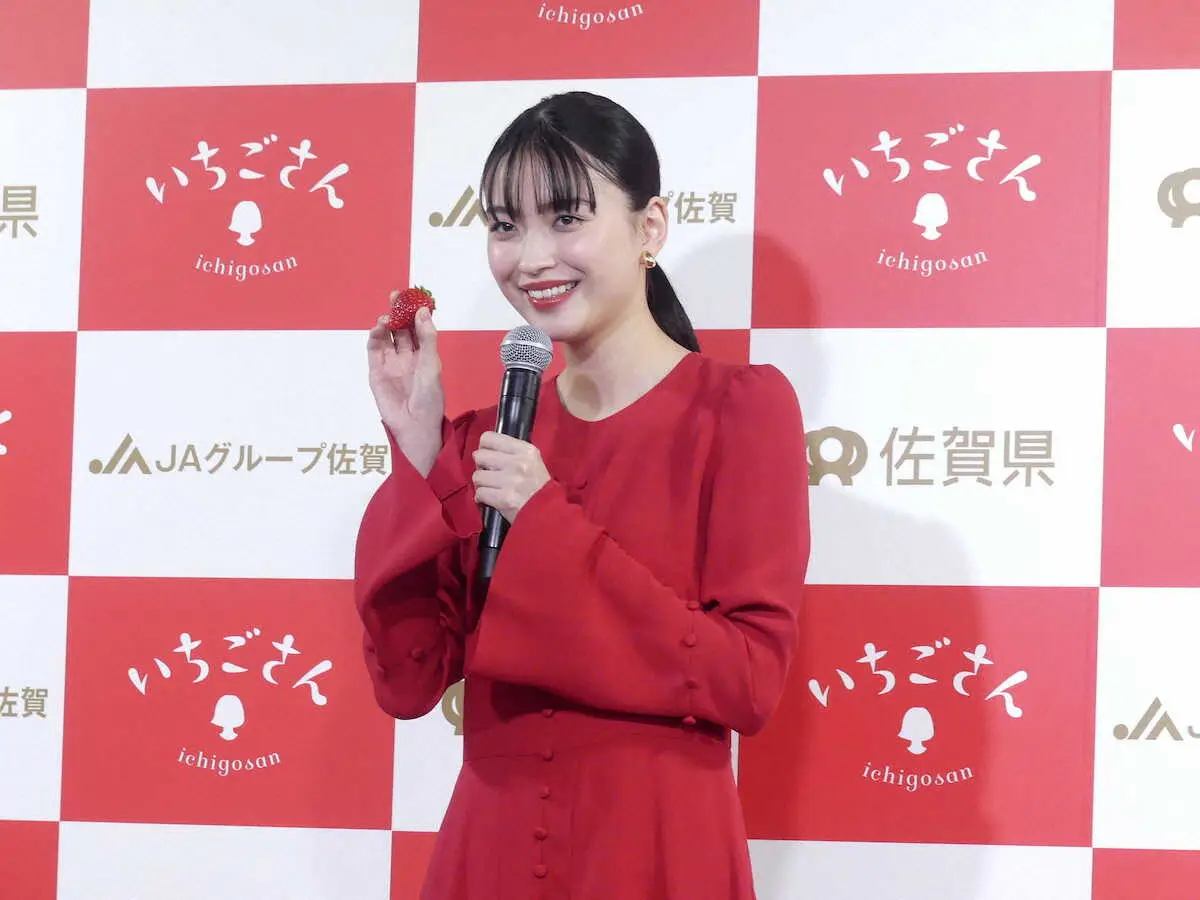 【画像・写真】茅島みずき　佐賀ブランドいちご「いちごさん」にうっとり「本当にみずみずしい