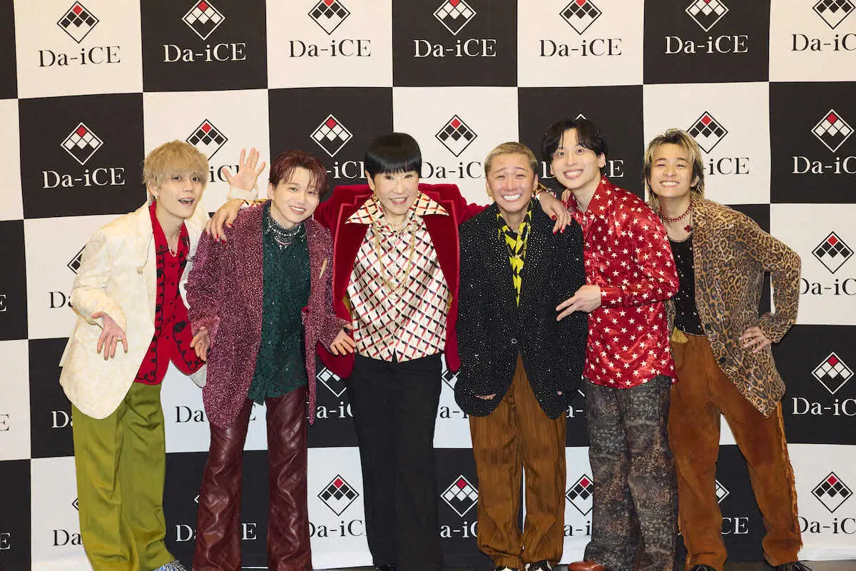 【画像・写真】和田アキ子　Da―iCEのライブに乱入！？「こんばんはー！生アッコだ！」会場騒然　新曲コラボ披露