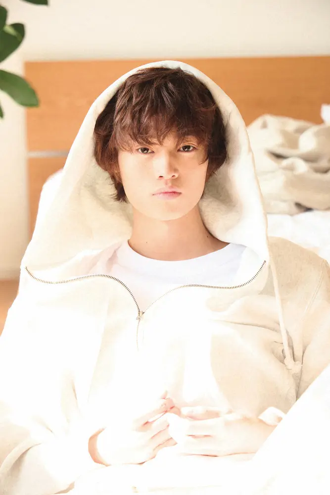 【画像・写真】窪塚愛流　初写真集の表カバー写真