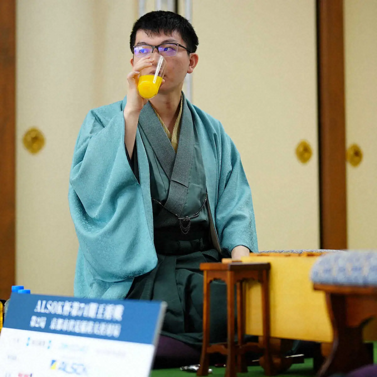 【画像・写真】王将戦第2局1日目午前のおやつ　藤井王将は豆大福、永瀬九段はまたも…