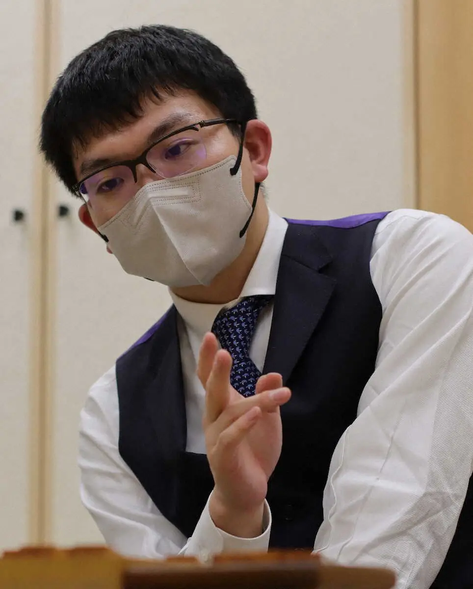 【画像・写真】永瀬九段　A級で2敗キープ　佐藤九段を負う2番手　王将戦第2局から中1日でも「軍曹」の面目躍如