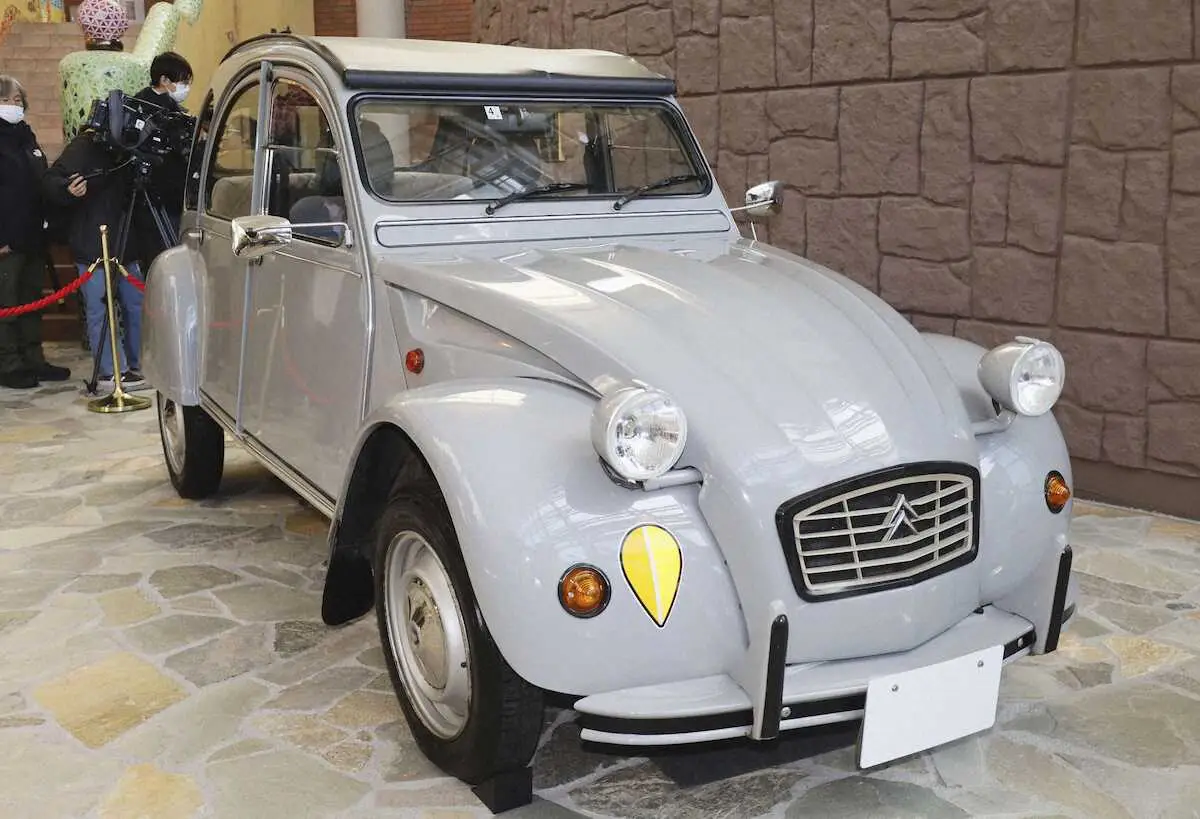 【画像・写真】宮崎駿監督の愛車「シトロエン2CV」展示開始　ジブリパーク「ジブリの大倉庫」で