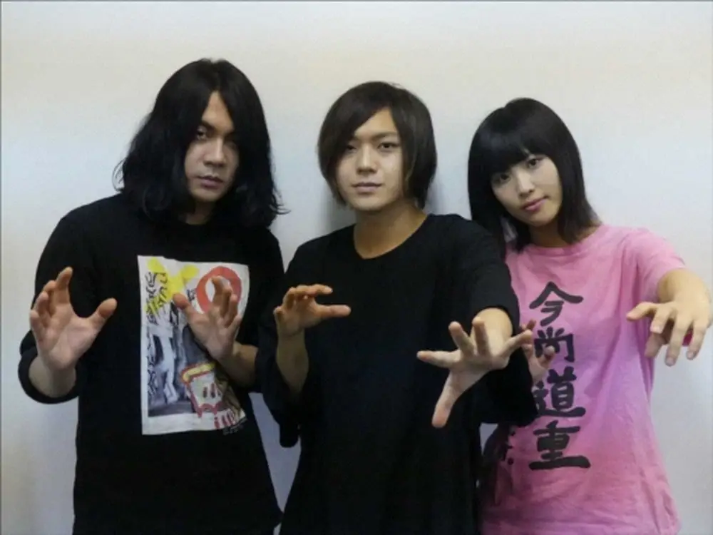 【画像・写真】人気ロックバンド　公演中に客席で発生した痴漢行為について「犯人が逮捕されました」と報告