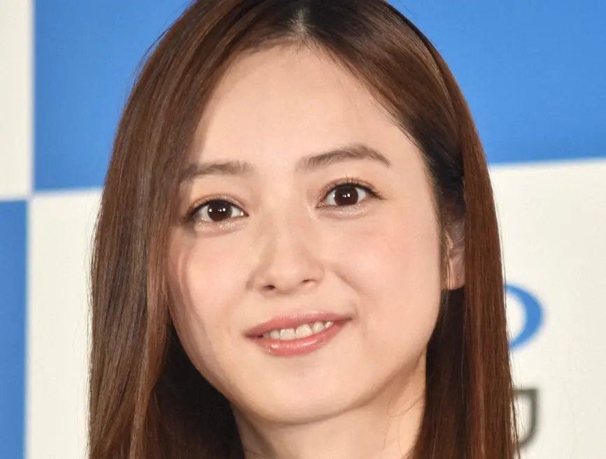 【画像・写真】佐々木希　誕生日報告に「ほんとに37歳!?」と驚きの声　子供からの愛情たっぷり手紙＆花束に「嬉しい」