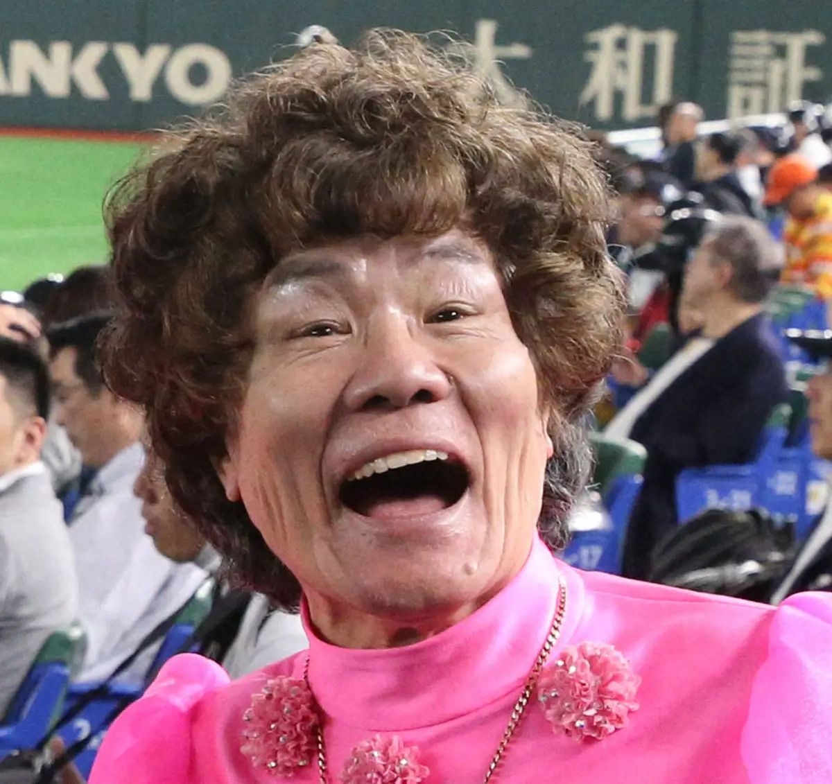 【画像・写真】「月曜から夜ふかし」街頭インタで偶然遭遇した大ベテランタレント登場にMCもびっくり「師匠ー」