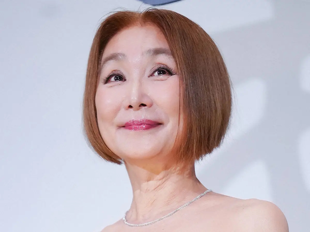 【画像・写真】浅野温子　舞台あいさつでやらかした！共演俳優の喫煙“暴露”に「若者潰ししちゃった」と反省