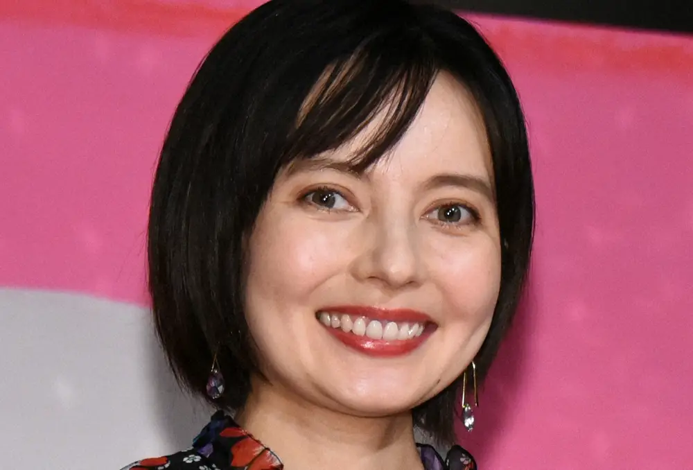 【画像・写真】ベッキー「40歳で人生初の金髪」が不評！？褒め上手のアンミカも“まさかの一言”「髪めっちゃ…」