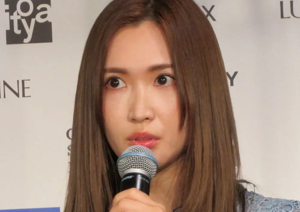 【画像・写真】紗栄子　ミラノの「N21」のショーに参加と報告　グリーン＆レッドのコーデに「素敵」「カッコいい」の声