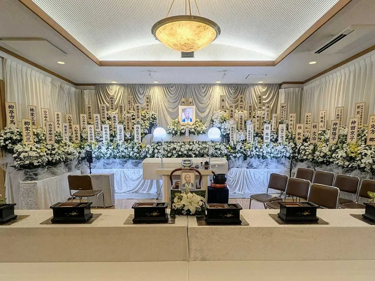 【画像・写真】桂才賀さん告別式　弟子ら80人が参列　一番弟子・桂やまと「本当に芸人だな、と」