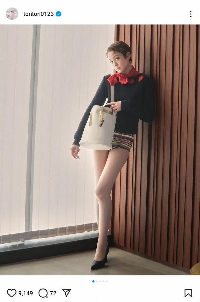 【画像・写真】「同じ人間とは思えない」33歳人妻モデルの最新ショットにファン興奮「足ほっそ！」「骨格綺麗すぎ」