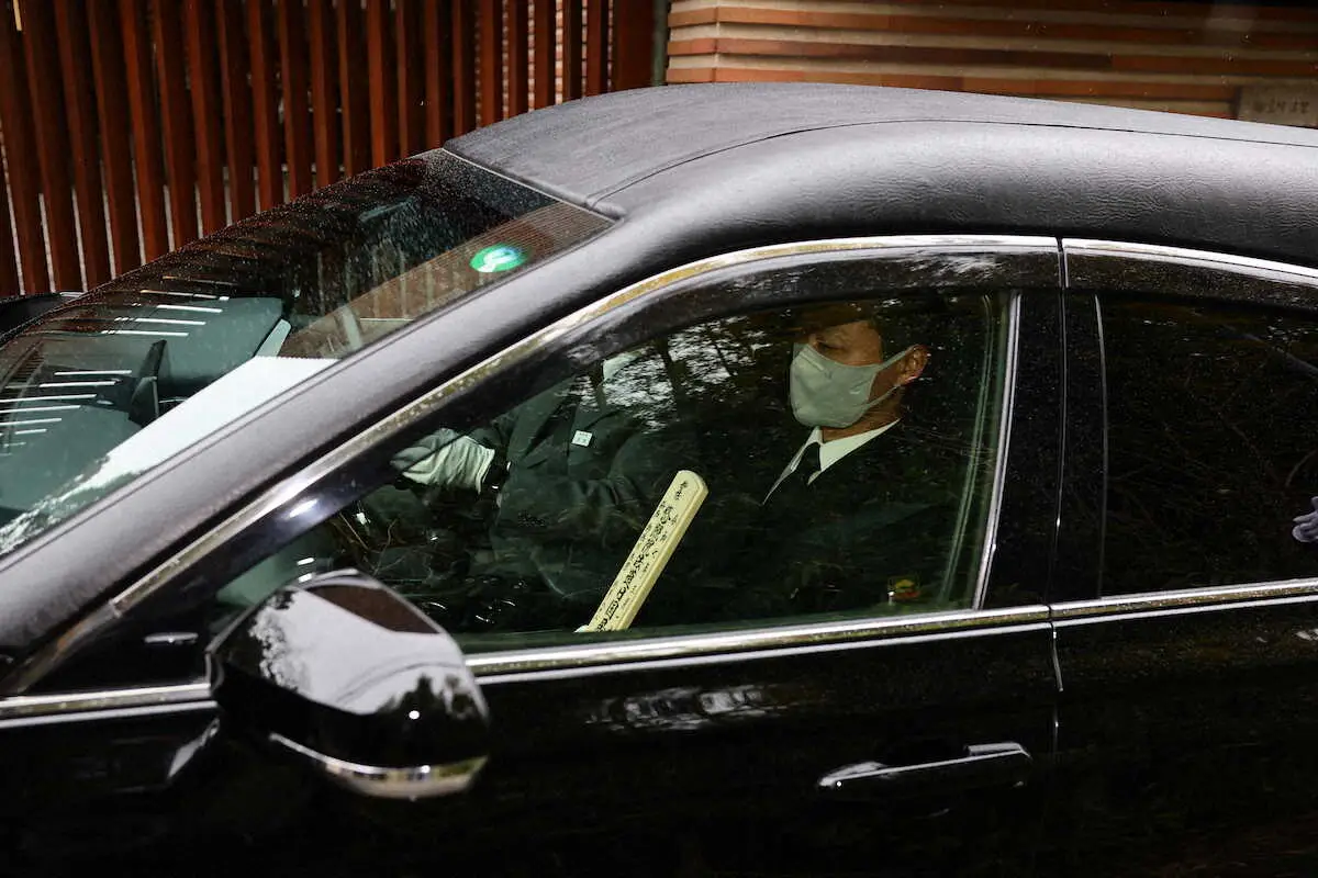 【画像・写真】みのもんたさん葬儀、再び厳戒態勢　自宅前に警備員立つ中…近親者ら40人が参列