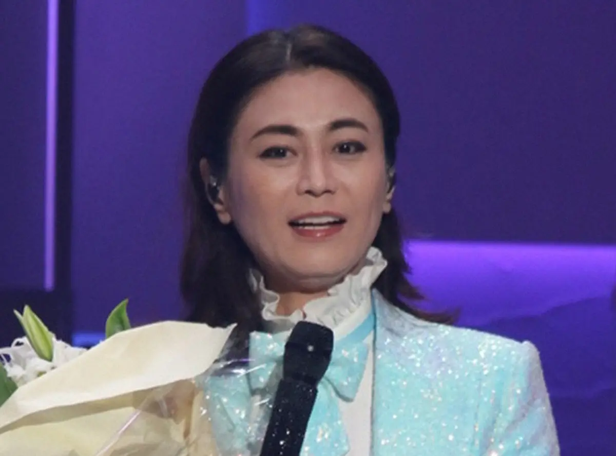 【画像・写真】氷川きよし「容姿も歌声もなりたいなって」　憧れ中山美穂さんの名曲披露に反響「ミポリンに見えた」