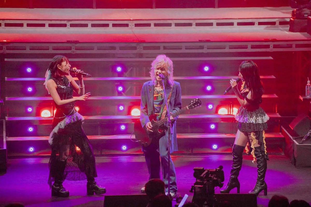 【画像・写真】つばきファクトリー10周年記念の生バンドライブにロックシンガー・中島卓偉が登場！　多くの楽曲を提供