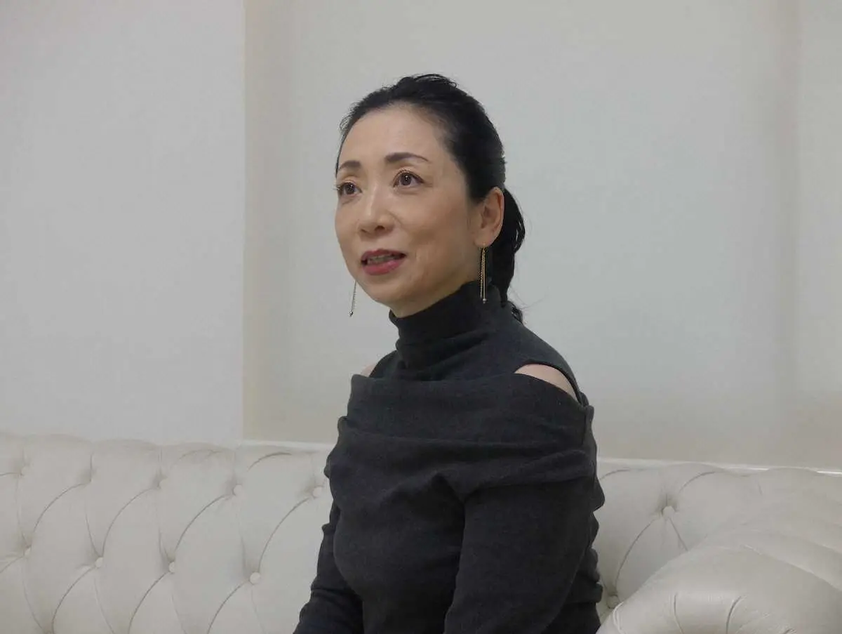 【画像・写真】フリーアナウンサー吉崎典子　歌舞伎は推しごと　鑑賞歴30年以上、公私一体のライフワーク