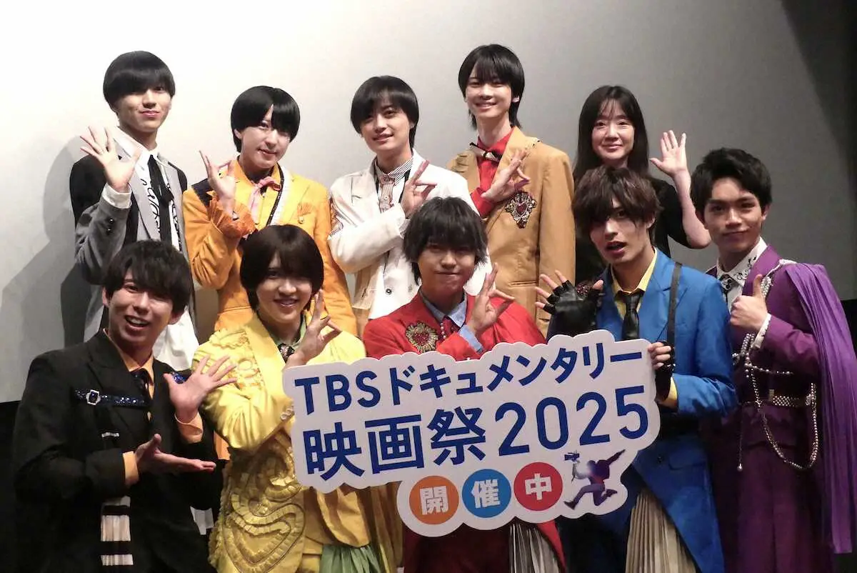 【画像・写真】カラフルダイヤモンド　映画祭壇上でメンバーの活動休止を謝罪　リーダー國村「行動で返していきます」