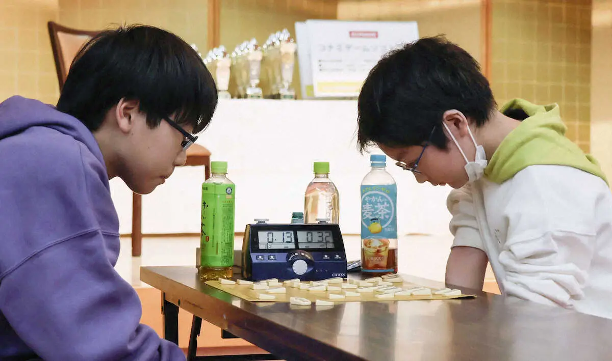 【画像・写真】藤井棋王がエール「ライバルと切磋琢磨することが刺激に」　関東ジュニア棋王戦