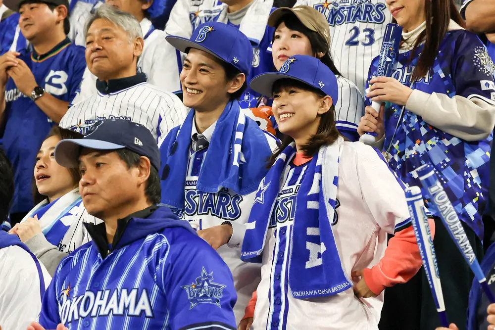 【画像・写真】ドラマでここまでやる！？　DeNAファン、芳根京子ドラマに驚き　細かすぎる野球愛…P語る「狙い」は