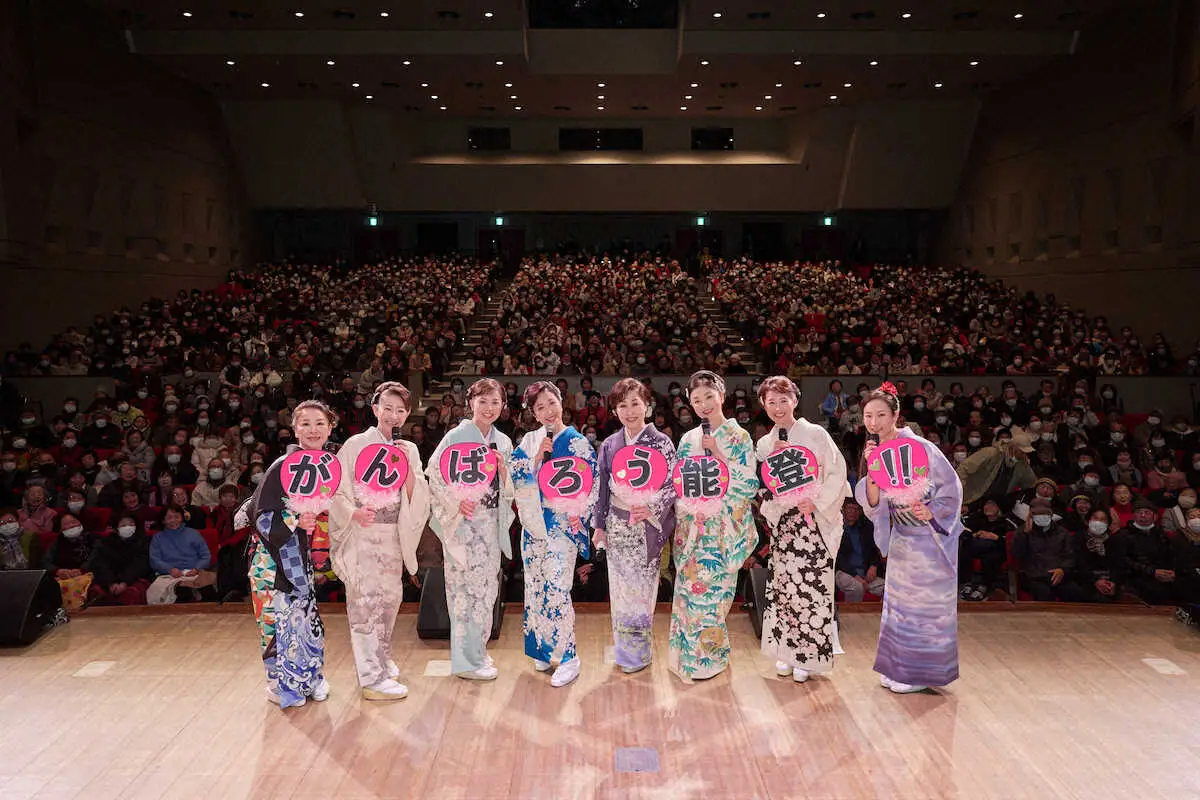 【画像・写真】石川県七尾市で復興応援コンサート　発起人の伍代夏子「皆さんと一体になったなと実感。来てよかったな」