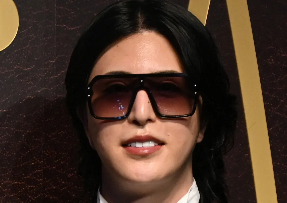 【画像・写真】ローランド、経営する美容クリニック撤退を報告「悔しかったけれど…」年間“億単位”の赤字に