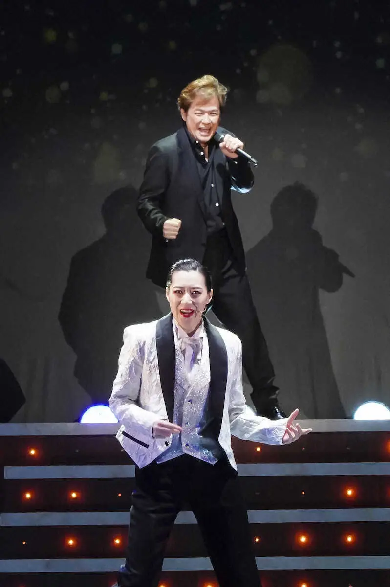 【画像・写真】植草克秀サプライズ登場！　主演の凰稀かなめ「最高に盛り上がりましたね！」