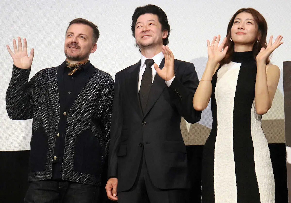 【画像・写真】浅野忠信　主演の引き出し「存分に使った」　主演映画「レイブンズ」公開記念舞台あいさつ
