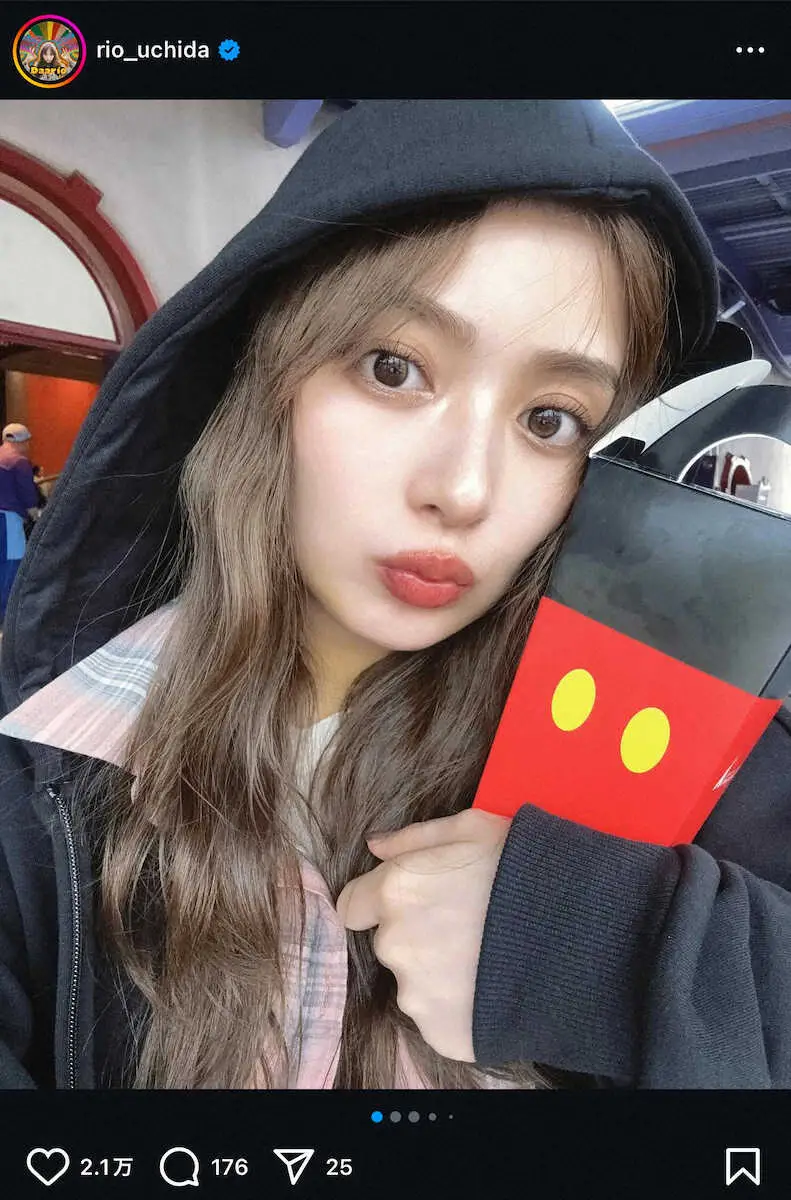 【画像・写真】内田理央　香港ディズニーで“デコだし”自撮りS！「食べてる写真がワイルド」「デート気分あざす」の声