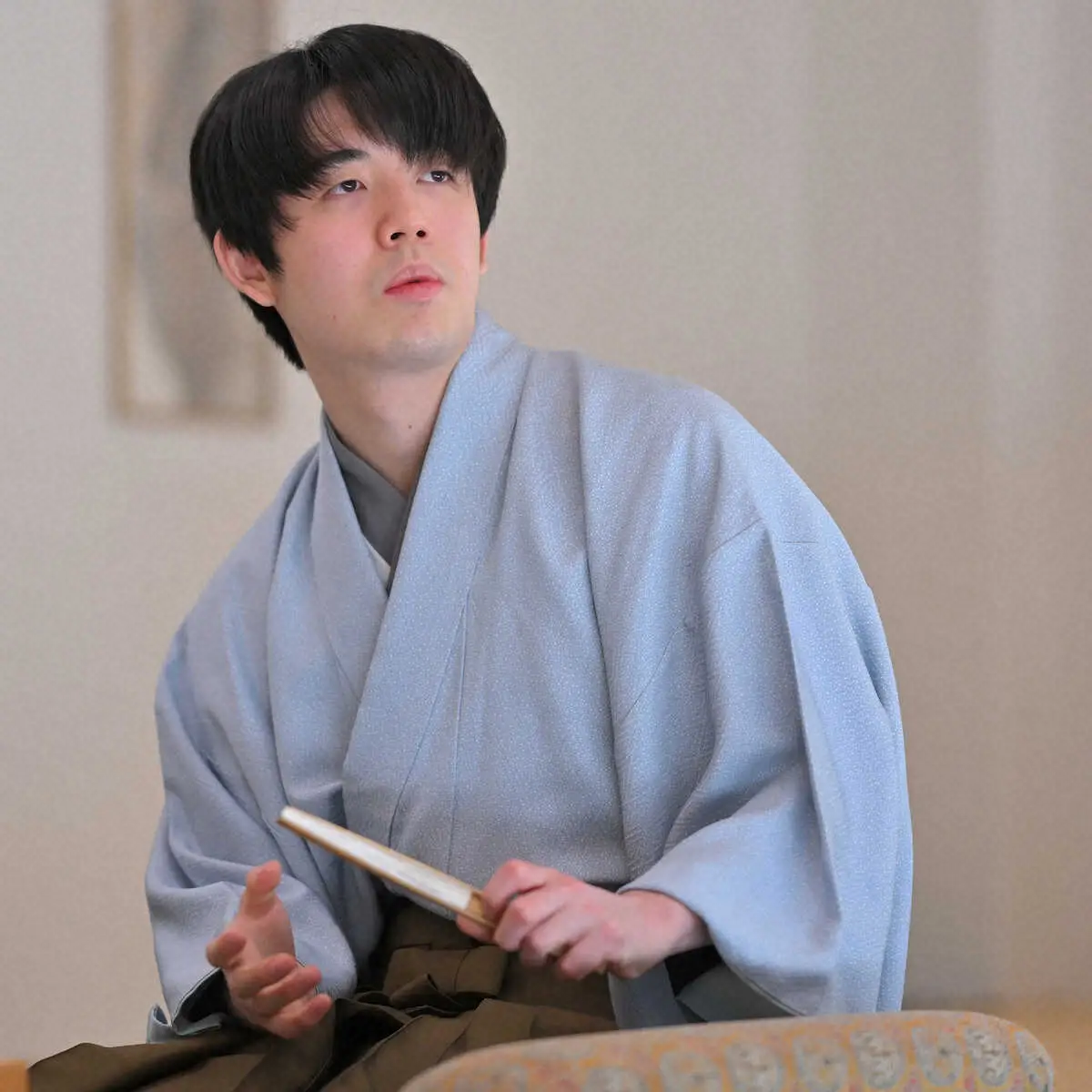 【画像・写真】藤井聡太王将が5年連続で将棋大賞！羽生九段以来13年ぶり　岡部怜央五段は新人王など3冠　選考会