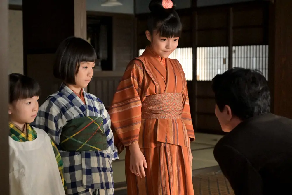 【画像・写真】【明日3日のあんぱん】第4話　のぶにソフト帽　父・結太郎の出張から1カ月　柳井医院に電話が鳴り響き…