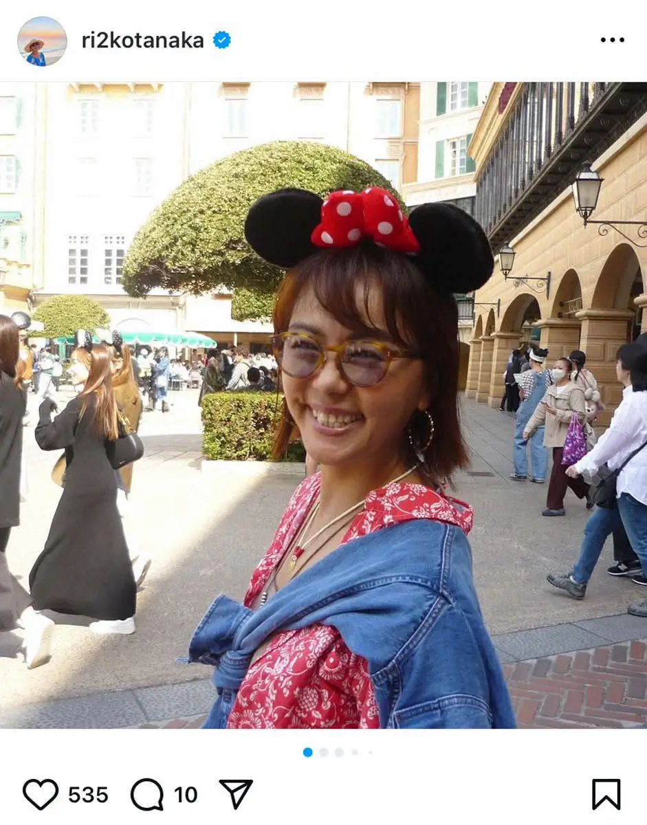 【画像・写真】田中律子　一時帰国の娘とディズニーシー「いい感じに古い写り」ミニーカチューシャで満面の笑み