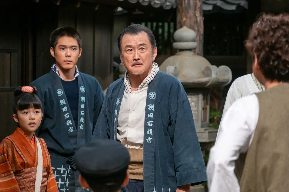 【画像・写真】「あんぱん」釜じい、墓石の下敷き？ネット心配「ここで終わり？月曜の朝から」草吉の集金には爆笑丁々発止