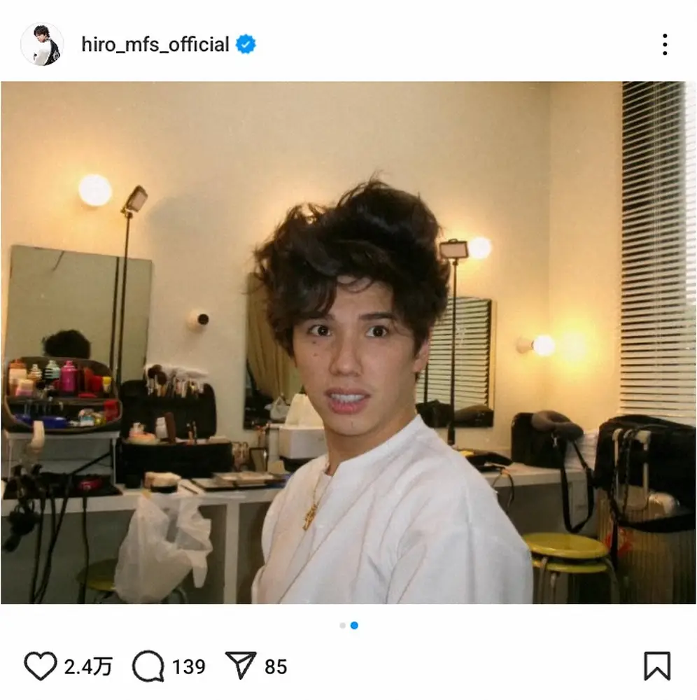 【画像・写真】「毛量オバケ」人気ミュージシャンのオフショに「お兄ちゃんそっくり」「表情が最高」の声