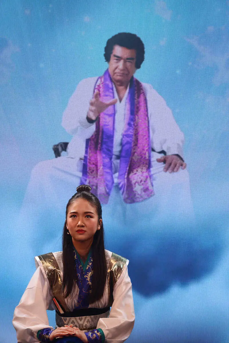 【画像・写真】初主演ミュージカル「ZIPANGU～遥かなる路～」でアクション女優デビューし、父の藤岡弘、と舞台初共演した天翔愛