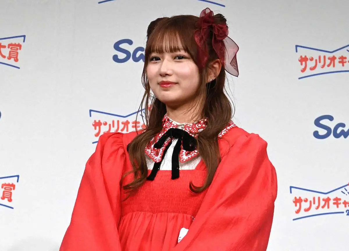 【画像・写真】辻希美の長女・希空　推しキャラとのコラボ「すごい夢。いつかできたら」“イメージ”真っ赤な衣装で登場