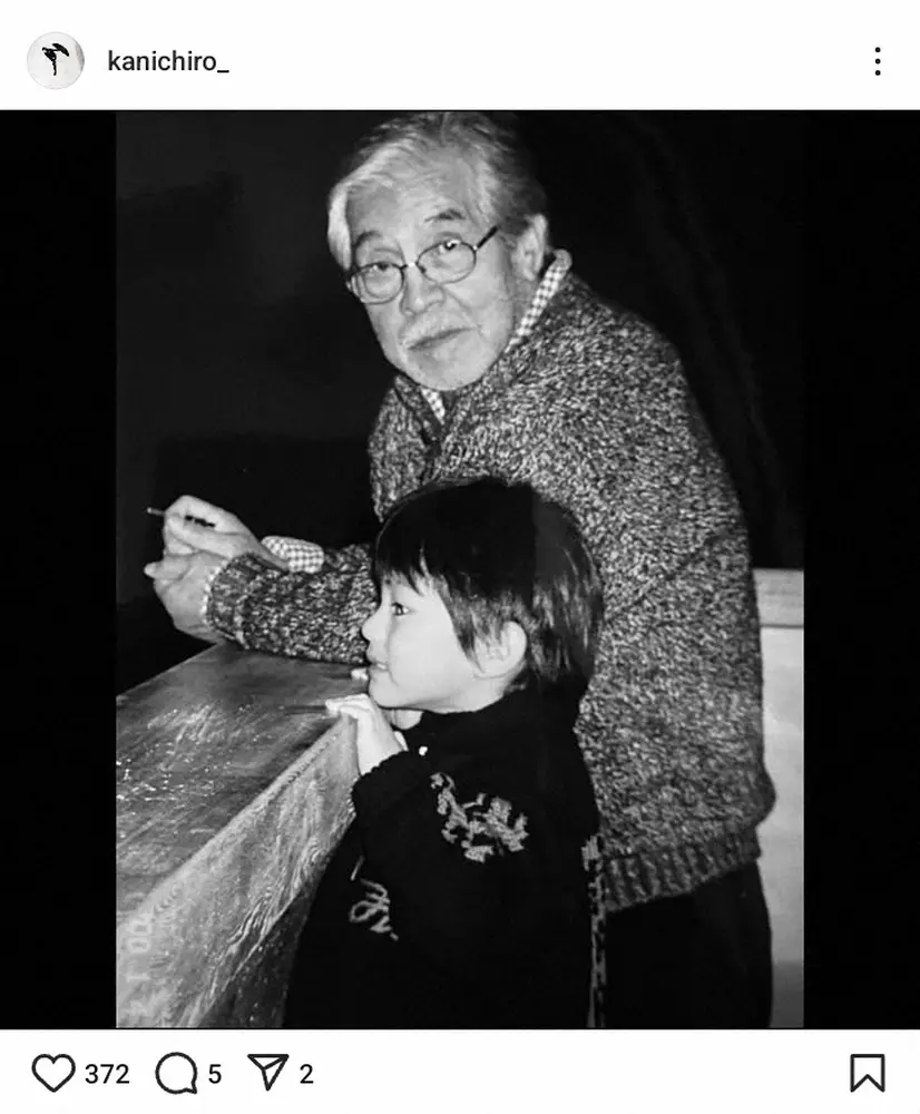 【画像・写真】佐藤浩市の息子・寛一郎　祖父・三國連太郎さんの13回忌にモノクロの“思い出写真”で偲ぶ