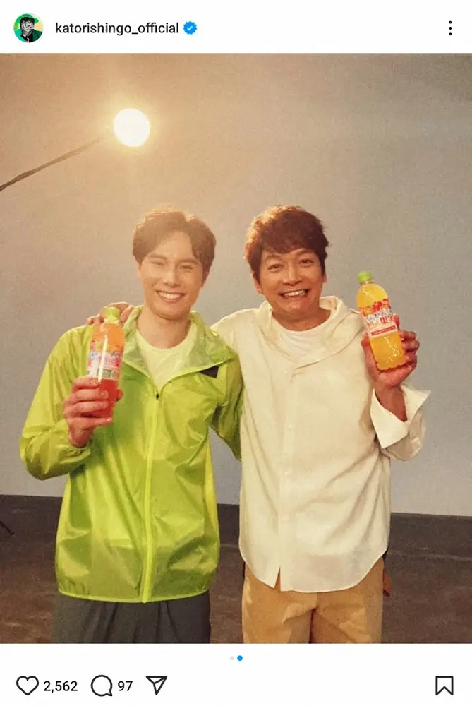 【画像・写真】香取慎吾　イケメンアスリートとの撮影オフショにファンびっくり「頭がバグる」「こんなに身長差が」