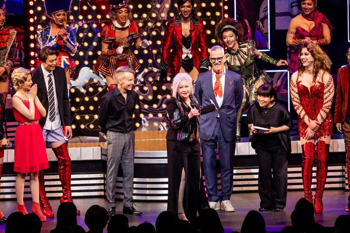 【画像・写真】シンディ・ローパー　舞台「キンキーブーツ」に登場し「作品の一部になれてうれしい」