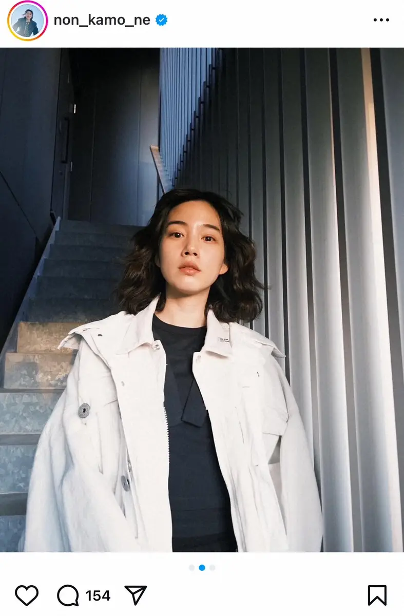 【画像・写真】のん　クールな表情見せるも「唇に海苔が…」　自己申告にファンほっこり「おちゃめ」「何食べたん？」